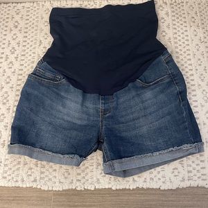 Time and tru maternity shorts